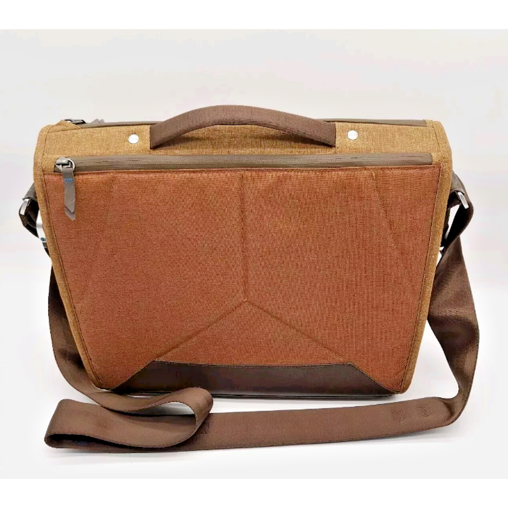 Peak Design The Everyday Messenger 15" Camera Laptop Work Bag Brown Discontinued
